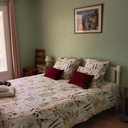 La Farigoulette Bed & Breakfast Lorgues Bagian luar foto