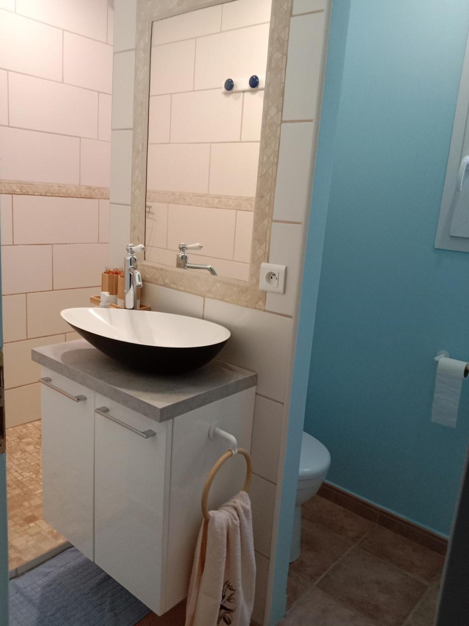 La Farigoulette Bed & Breakfast Lorgues Bagian luar foto