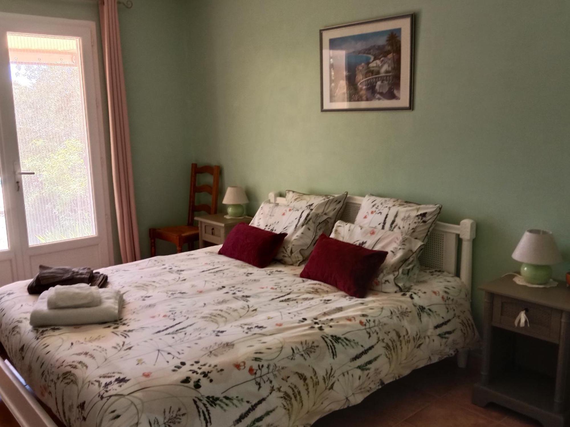 La Farigoulette Bed & Breakfast Lorgues Bagian luar foto
